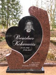 Granīta pieminekļi 