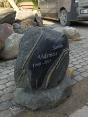 Granīta pieminekļi 12