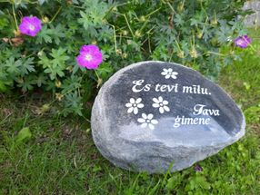 Dārza skulptūras un vides objekti 78