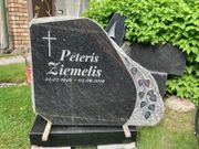 Granīta pieminekļi 
