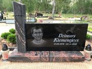 Granīta pieminekļi 